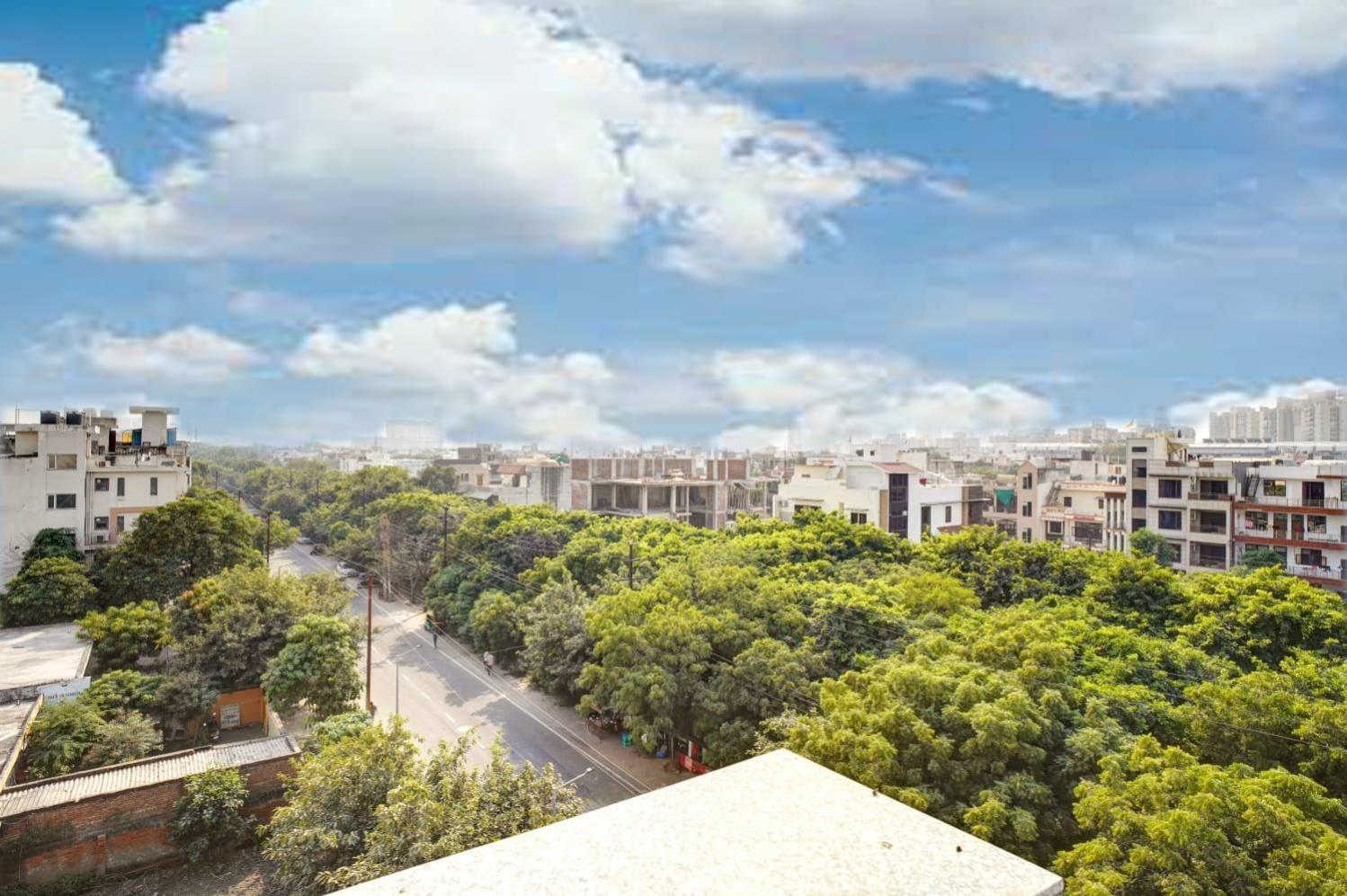 Hotel Elite Grand Near Kailash Hospital 诺伊达 外观 照片