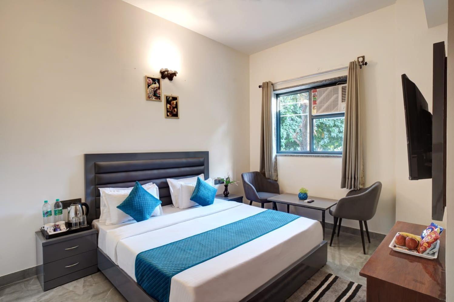 Hotel Elite Grand Near Kailash Hospital 诺伊达 外观 照片