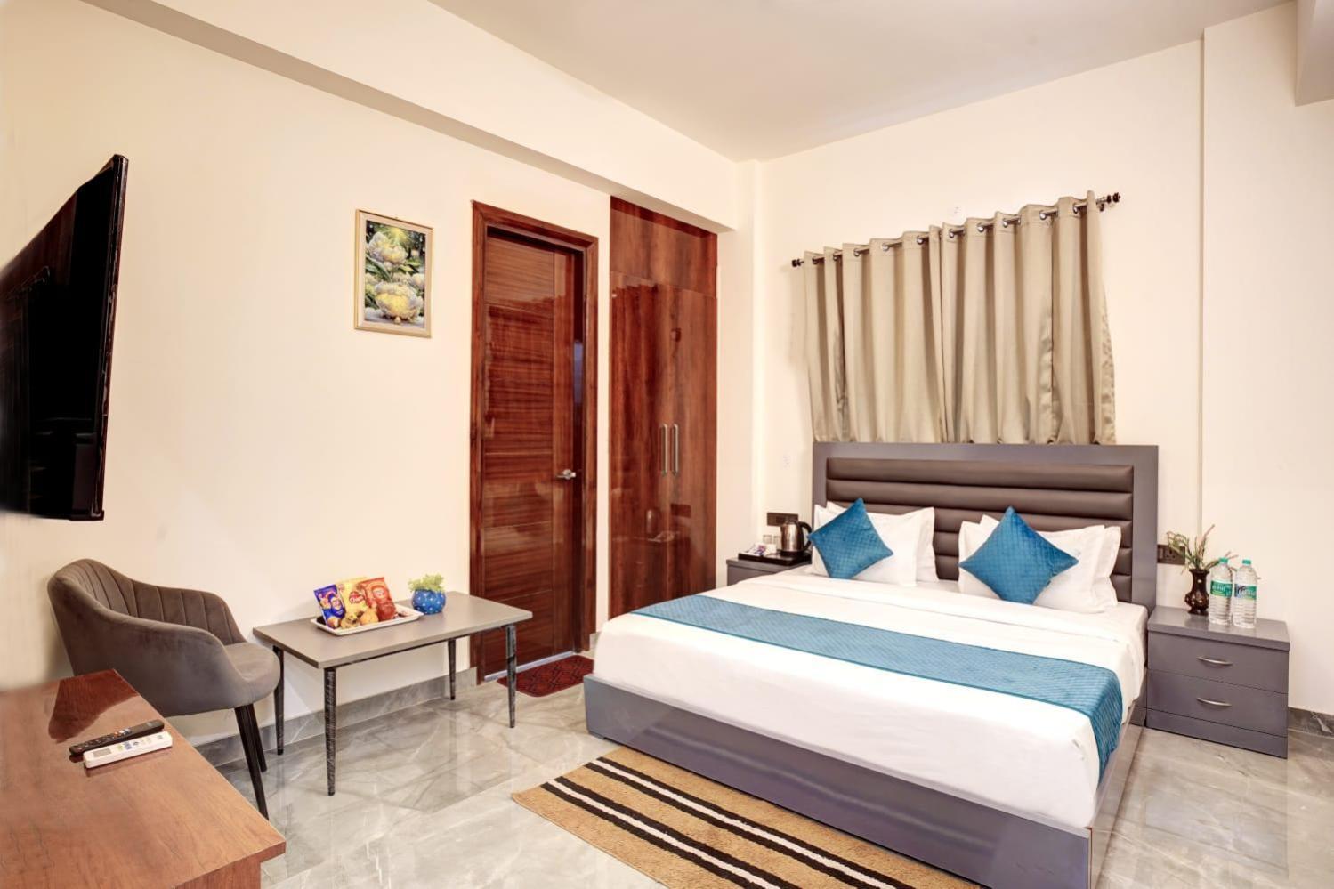 Hotel Elite Grand Near Kailash Hospital 诺伊达 外观 照片